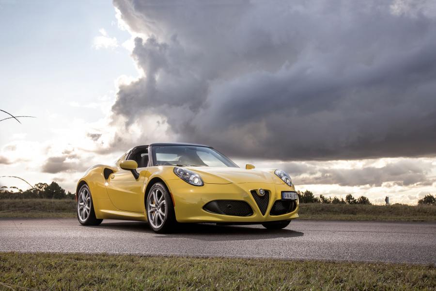  Alfa Romeo 4C Spider (960) 2015 года  (AU) (фото 12 из 40)